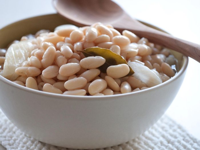 How to cook new orleans style white beans