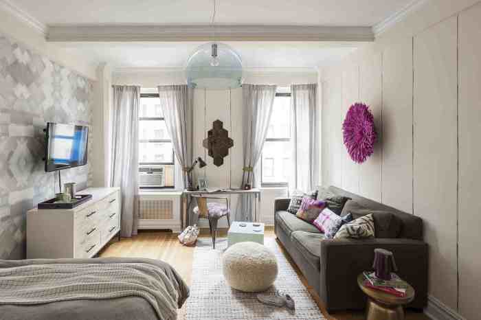 How to decorate a one room studio apartment