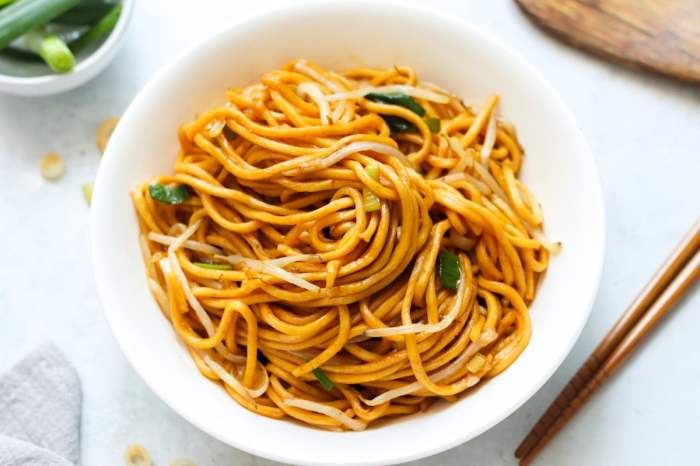 How to cook chinese style chow mein noodles