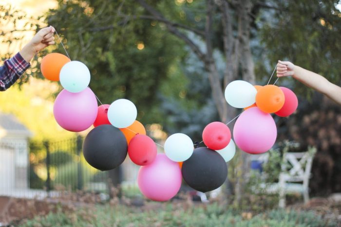 How make balloon decoration