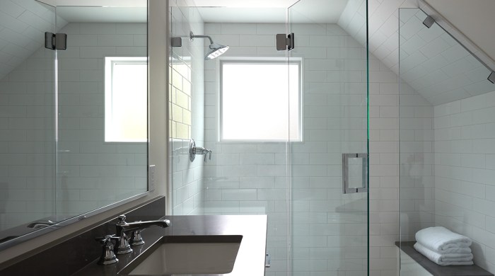 How to decorate shower with window